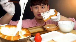 225K views · 5.7K reactions | Oven-Baked Marshmallow With Baked Bread Big Mini MukBang! #asmr #mukbang #bonggil #delicious | Mukbang.food | Facebook