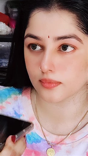 Colorful Tie-Dye Style: Fashion and Personal Vibe