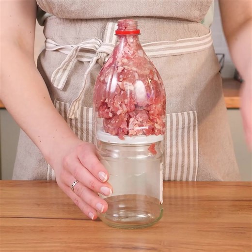 40K views | Easy Way To Make Your Own Burger Patty! Thanks for watching! Please be aware that this video is for entertainment purposes only and techniques shown should not be attempted at home! | Gorgeous | Facebook