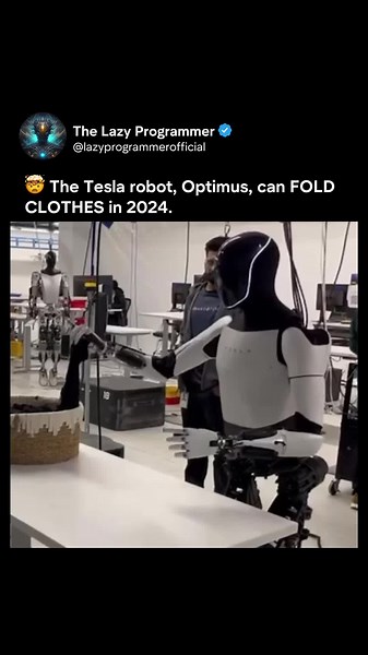 🤯 #ElonMusk’s #Tesla #robot folding a t-shirt Learn the science behind robot control: https://deeplearningcourses.com/c/artificial-intelligence-reinforcement-learning-in-python?utm_source=tiktok&utm_medium=reel&utm_campaign=reel #ai #machinelearning #reinforcementlearning #udemy #udemyinstructor #udemycourses #udemycoupons #udemycouponcode #udemydiscounts