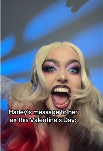 Don’t get me started on this new girl “Punchline” 😒 • #harleyquinn #harleyquinncosplay #dccomics #dcvillains #joker