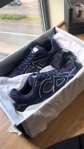 Discover the Latest Dior B30 Colourways for 2025