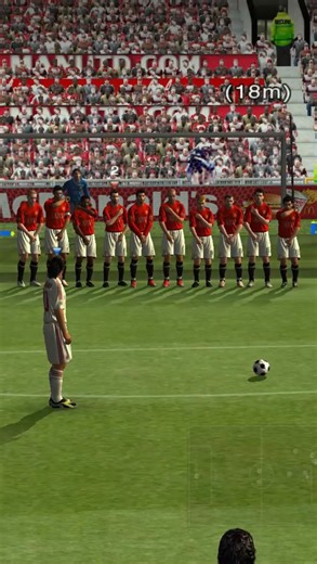 pescam on Instagram: "Barricade full , or barricade off Dinho still scores…/ Pro Evolution Soccer 2009 (PC) #futbol #pes #winningeleven #retro #playstation2"