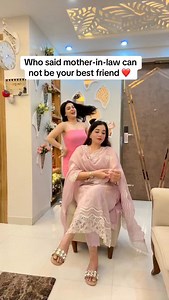 A mother-in-law can be one of the greatest blessings in life. Beyond being family, she can become a trusted friend, a source of wisdom, and a companion who shares in life’s joys and challenges. When love, respect, and understanding grow between a daughter-in-law and their mother-in-law, the bond transforms into true friendship. My new bestie Pooja jiiii 😘 😌 . . #reels #family #mother #reekarofeelkaro♥️💯 #instareel #fashion #blogger | Shakira Abhay Batra