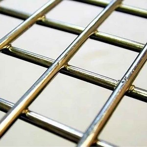 [Hot Item] Wire Fence Heavy Duty Galvanized Welded Mesh Fencing Rolls