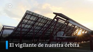 🇨🇷Costa Rica estrena potente radar espacial Se trata de un instrumento que monitorea en tiempo real la basura cósmica potencialmente peligrosa para los satélites operativos y las naves espaciales. Se estima que en nuestra órbita hay unas 8.000 toneladas de desechos. /mgp | DW Español