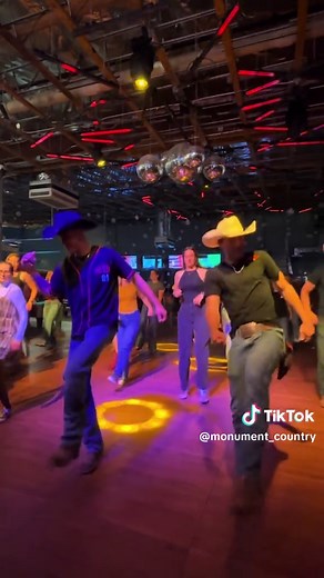 Join the Best Country Dance Parties Every Weekend