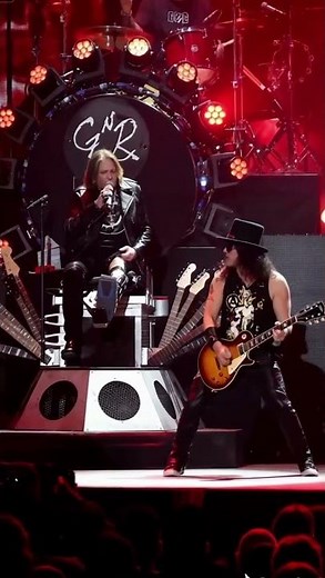 Axl Rose & Slash – Guns N’ Roses Live at Coachella 2016 | Weekend 1 Day 2 | Indio, CA