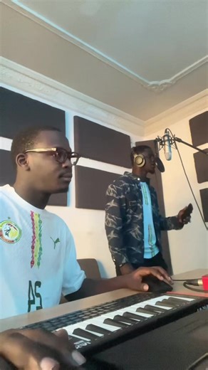 Vidéos de Lil John Mix it (@lil.john.sn) avec son original - Lil John Mix it