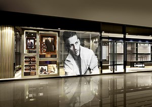 Transparent LED Displays | Indoor Display | onQ Digital