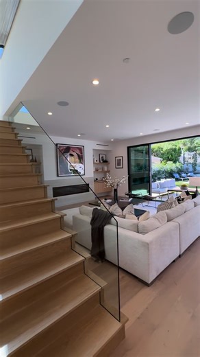 iBUILD-roei grinberg on Instagram: "It’s #gameday #superbowl"