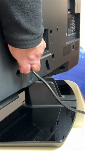 Discover a top visual experience with the new HY320 projector. You don't need to spend hundreds of dollars to have a 130