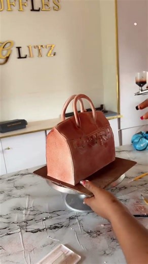 Hand bag cake #goviral #art #cakeart #ytshorts