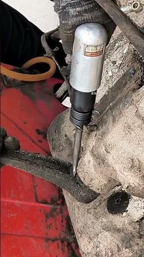 Multifunctional strong air pneumatic hammer or air chisel to remove a part from a piece of machinery