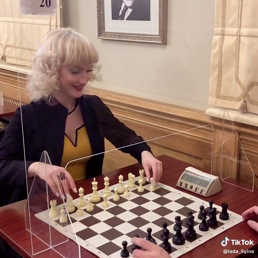 #настрой#бой#шахматы#чемпионмира#fight#chess#chessman#chessmaster#queensgambit#bethharmon#ходкоролевы#шахматистка#шахимат#спорт#эмоции#нервы#emotion