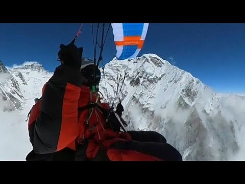 South African paraglider makes first legal flight off Everest