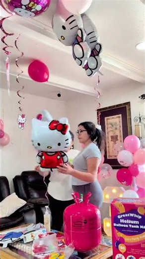 Hello Kitty helium balloons birthday party #heliumballoons #heliumtanks #party