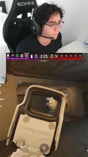 jefferson on Instagram: "twitch.tv/jeffsicko #rainbowsixsiegememes #r6clips #rainbowsixmemes #rainbow6 #r6s"