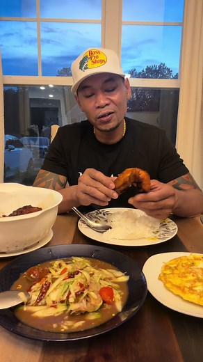 Laos travel tips: cooking and eating in Laos