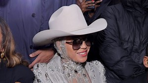 Beyoncé’s “Daddy Lessons” Jumps 370% In Streams Amid Her Country Era