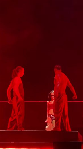 Channel Your Inner Jennie at Coachella