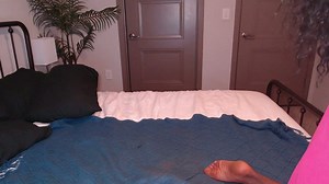 Jade1677 sph posing on webcam