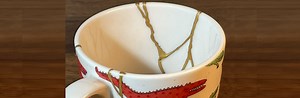 Repairing a mug with Japanese kintsugi #ArtTuesday