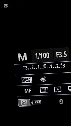 Mirá la diferencia entre el modo automático y el manual 😱 En automático la cámara “adivina” la exposición, pero no sabe lo que querés lograr. En manual vos decidís cómo se ve tu foto: luz, fondo, nitidez… todo. Aprendé a dominar tu cámara paso a paso. Te enseño cómo 📸 | curso fotográfico
