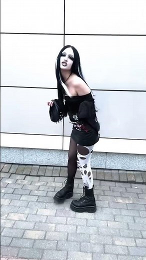 What Does Modern Gothic Style Look Like in 2025?