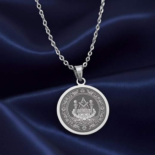 Silver Masonic Necklace: All Seeing Eye Pendant , Freemason Symbol - Etsy Canada