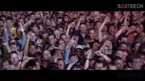 22K views · 888 reactions | Oasis - Wonderwall (Sub Español + Lyrics) compartir y like para mas | Rock and metal | Facebook