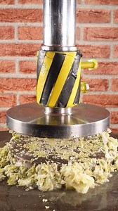 165K views · 892 reactions | The easiest way to make lemonade with a hydraulic press #hydraulicpress #fyp #satisfying | Hydraulic Press Experiments | Facebook