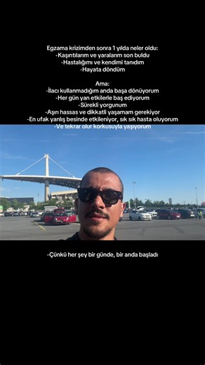 Egzama ile doğdum. Hayatım boyunca kaşındım, acı çektim ve katlandım. Yüzlerce doktor, sayısız tedavi denedim; dönem dönem iyileştim, dönem dönem kötüleştim. Sık atak geçirdiğim için yıllarca kortizon ve steroid kullandım. Önce “alerjik” dediler, 13 yaşında geçeceğini söylediler. 18 yaşıma geldim, hâlâ egzamam vardı. Covid döneminde aylarca yatağa düştüm; o kadar çok kükürtlü krem kullandım ki evin duvarlarını bile yeniden boyatmak zorunda kaldık. Cildim kısacası hep sorunluydu. (4 doz BioNTech 