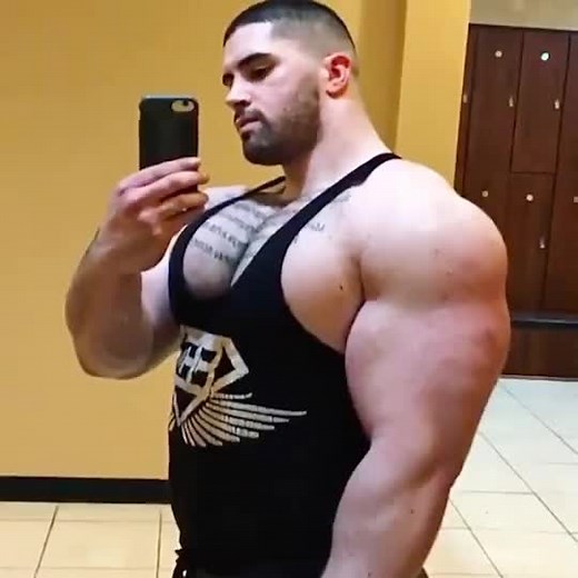 Arm check #biceps #muscle #bodybuilder #bodybuilding #flex #bulky