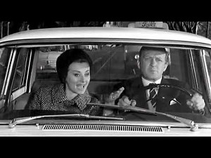 Sandra Mondaini e Raimondo Vianello ne I maniaci (1964) un film di Lucio Fulci