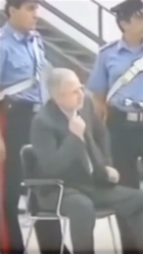 Heated clash between Raffaele #Cutolo and the prosecutor during the Cirillo kidnapping trial