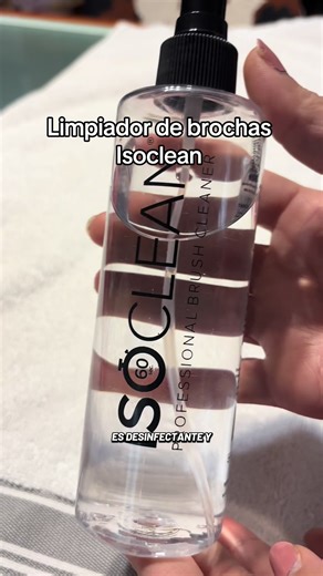 Deja de lavar tus brochas con jabón y utiliza este limpiador de brochas que la desinfecta y podrás utilizarla en pocos minutos. #isoclean #limpiadordebrochas #brochas #ofertadesanvalentin #LoveIsInTheAir