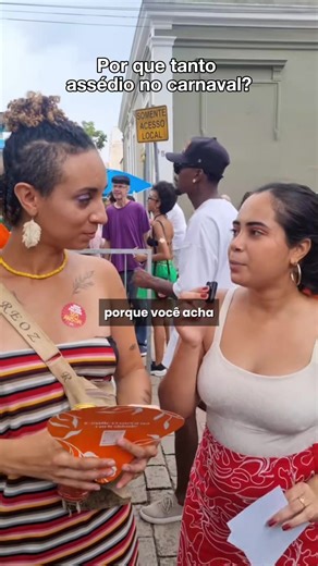 Ao contrário de que muitos pensam, os assédios no carnaval não acontecem por causa da folia e muito menos por culpa da vítima. Vivemos em um sistema que normaliza a violência e que usa momentos de aglomeração como desculpa. Não tem justificativa. Não é Não!