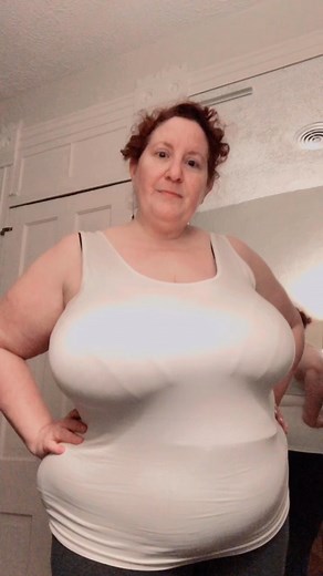 Bodacious Big Mama Red on Instagram: "You are enough as is with no embellishments but you also can have fun and get all done up. Be confident in no makeup and nothing fancy or be confident in the dresses up clothes of your choice. One good thing about dressing in vintage style is that it never goes out of style. Timeless fun! So get out there and strut your stuff baby! #collectifclothingusa #strut #beconfident #beyou #beyourself #vintagestyle #bodypositivity #curvy #curvaceous #bigandbeautiful #