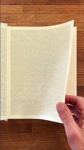 One of the scariest books I've read 😱, House of Leaves by Mark Danielewski. This is a first edition!
