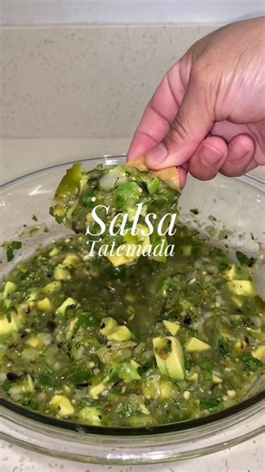 Salsa Tatemada 🌶️ #fypシ #mexicanfood #momsoftiktok #avocado #salsa | Salsa Food