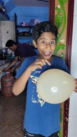 Balloon Gas Leak Prank 🤣 | பலூன் கேஸ் லீக் சவுண்டு காரணமாக அப்பா ஷாக்! 😱😂 #shorts