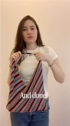 Mini crochet bag tutorial! 👜✨ #crochettutorial #crochetbag #crochetpurse #crochetforbeginners