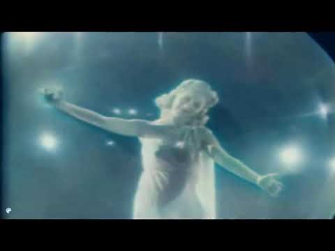 Sally Rand - Bubble Dance (In Color 1938)