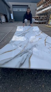 Wil je een luxueuze uitstraling in je badkamer? Onze marmerlook wandpanelen zijn waterdicht, stijlvol en eenvoudig te installeren! Perfect voor elke douche of badkamer. 🌟🛁 | AYDO DECO I Muurbekleding I Benelux