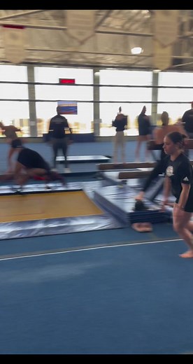 Football tries gym! Who did it better, offense or defense? What sport should we try next? #suu #fyp #foryou #gymnastics #football #ncaa #d1 #d1athlete #sports