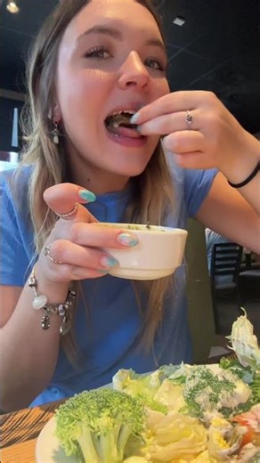 More Ruby Tuesday 🤤 #eatwithkayla #rubytuesdays #saladmukbang be sure to use my code KAYLA before