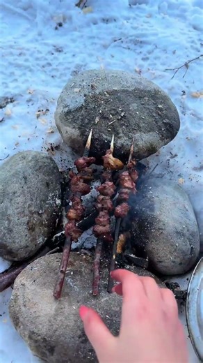 身处绝境不依靠任何人，荒野流浪，靠双手艰难立足 #outdoors #漁民#shorts