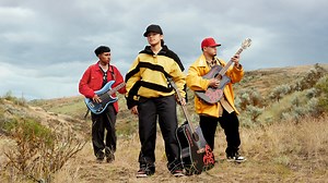 Family first. Yahritza Y Su Esencia, a Washington-based Música Mexicana trio, transformed viral fame into chart success with the release of their hit "Soy El Único." Discover their music and watch the exclusive #UpNext short film now. apple.co/-YahritzaYSuEsencia | Apple Music