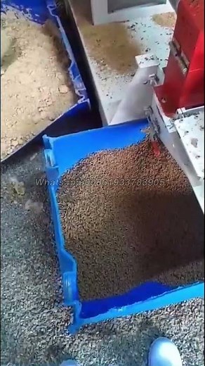 LM40 floating fish feed machine working video#fishfeedmachine #fishfarming #fishfeed